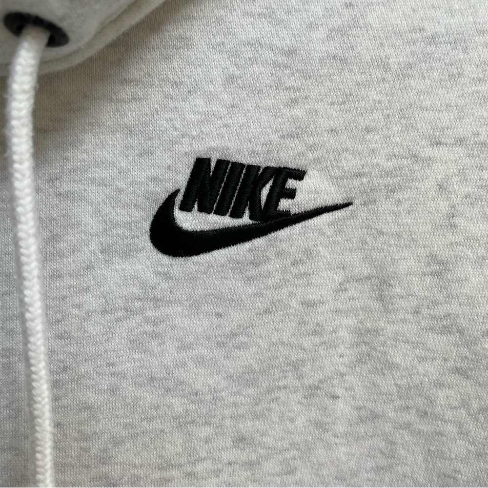 $⬇️ NIKE Sportswear Club Fleece Women's Funnel-Neck Pullover Hoodie - Picture 3 of 10
